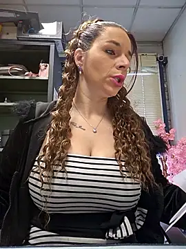 Snapshot of olga_tentation chatting on 04-22-26, 06:42 olga tentation online show from 04-22-26, 06:42