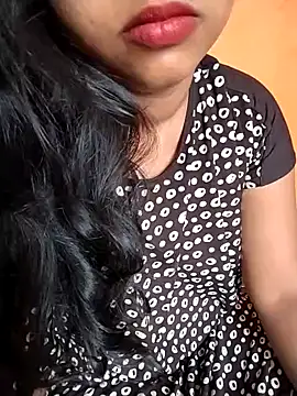 Snapshot of Sexy_Divya__ chatting on 05-17-26, 12:43 Sexy Divya online show from 05-17-26, 12:43