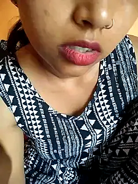 Snapshot of Sexy_Divya__ chatting on 06-11-26, 05:26 Sexy Divya online show from 06-11-26, 05:26