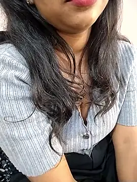 Snapshot of Sexy_Divya__ chatting on 05-20-26, 12:02 Sexy Divya online show from 05-20-26, 12:02