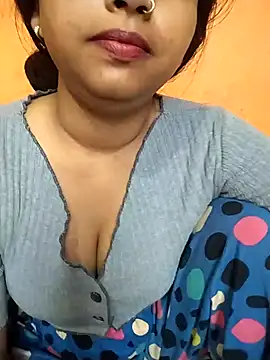Snapshot of Sexy_Divya__ chatting on 05-10-26, 12:25 Sexy Divya online show from 05-10-26, 12:25
