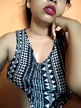 Sexy Divya   online show from 06-27-26, 01:22