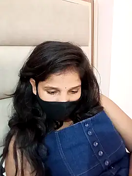 Sexy Divya   online show from 11-15-25, 04:44