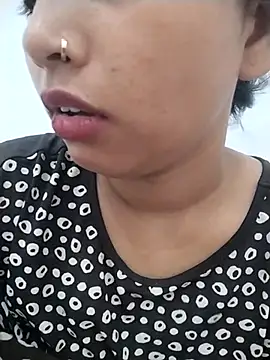 Sexy Divya   online show from 07-25-26, 03:47