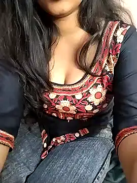 Sexy Divya   online show from 03-09-26, 06:39