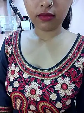 Snapshot of Sexy_Divya__ chatting on 05-11-26, 02:45 Sexy Divya online show from 05-11-26, 02:45
