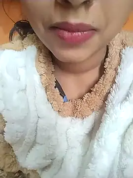 Sexy Divya   online show from 12-19-25, 05:43