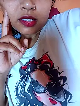 Sexy Divya   online show from 06-18-26, 10:42