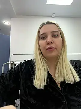 Snapshot of KilianaNoir chatting on 02-13-26, 07:19 KilianaNoir online show from 02-13-26, 07:19