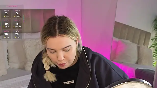 Snapshot of KilianaNoir chatting on 02-22-26, 06:49 KilianaNoir online show from 02-22-26, 06:49