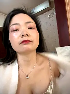 Snapshot of Yaoyaomm chatting on 11-09-25, 05:55 Yaoyaomm online show from 11-09-25, 05:55