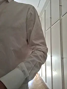 CuteDaddy92 online show from 04-08-26, 12:28