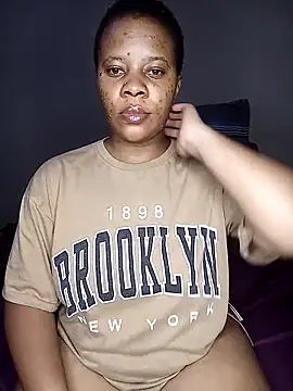 Snapshot of Emmylove-xr25 chatting on 02-24-26, 09:37 Emmylove-xr25 online show from 02-24-26, 09:37