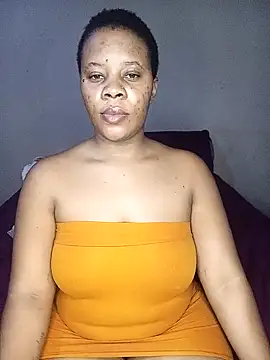 Snapshot of Emmylove-xr25 chatting on 02-18-26, 07:06 Emmylove-xr25 online show from 02-18-26, 07:06