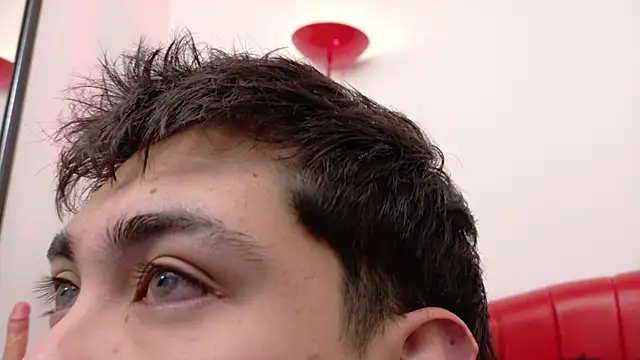 Valentin X online show from 11-19-25, 03:50