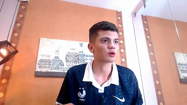 Lucian Mills online show from 11-08-25, 11:19