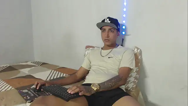 scotthott online show from 11-10-25, 08:25