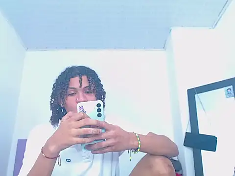 Snapshot of scoothh chatting on 11-16-25, 11:08 scoothh online show from 11-16-25, 11:08