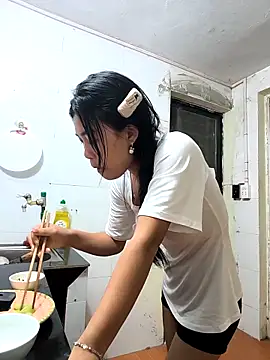 Lynly k2 online show from 02-27-26, 12:27