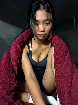 Lynly k2 online show from 11-15-25, 01:04