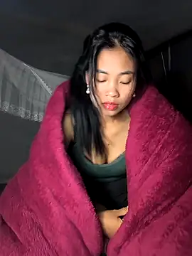 Lynly k2 online show from 11-30-25, 12:39