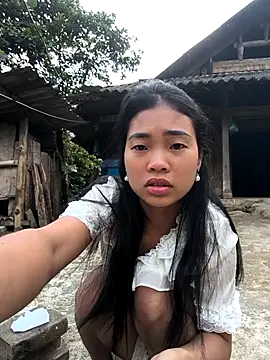 Lynly k2 online show from 12-23-25, 12:54