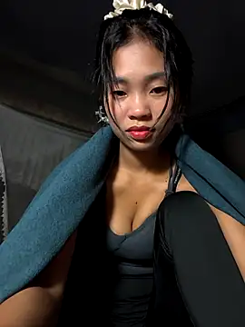 Lynly k2 online show from 11-14-25, 12:47