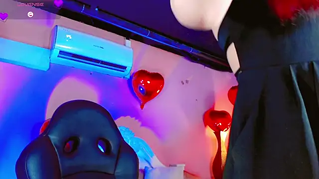 AnnaRouseQueen online show from 02-17-26, 08:39