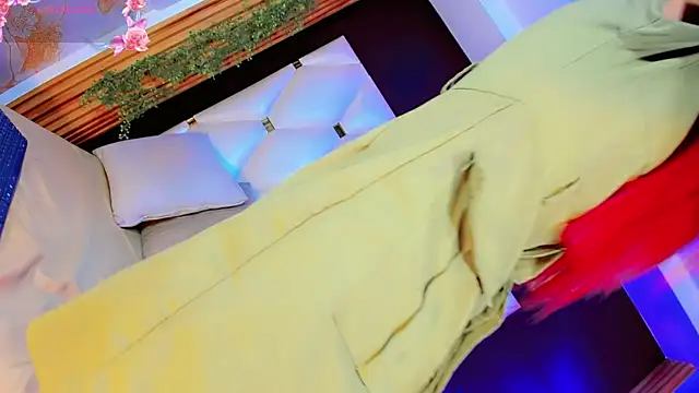 AnnaRouseQueen online show from 03-28-26, 08:21