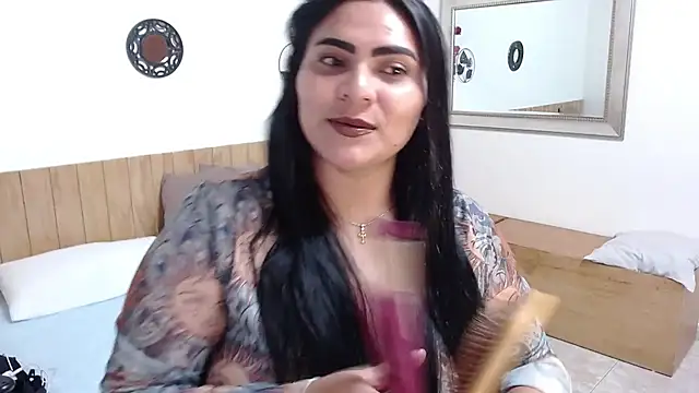 Snapshot of MariaVex chatting on 02-08-26, 08:06 MariaVex online show from 02-08-26, 08:06