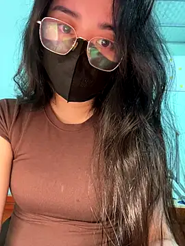 Lynn-122 online show from 11-13-25, 12:25