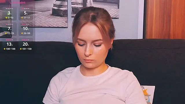 LunaAstra online show from 11-10-25, 04:12