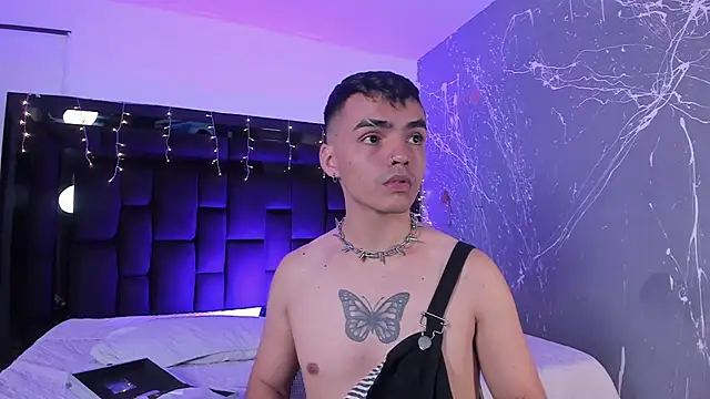 NicoKingg  online show from 12-18-25, 03:00