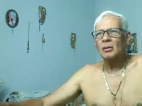 dirtysluttyfist online show from 12-17-25, 01:10