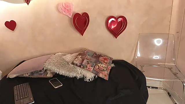 Snapshot of BellaRooux chatting on 03-03-26, 11:50 BellaRooux online show from 03-03-26, 11:50