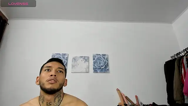 ariannawil online show from 12-16-25, 10:03