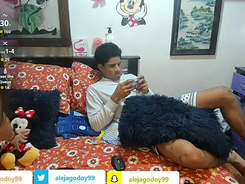 JUANBIGCOCK21CM online show from 11-17-25, 08:02