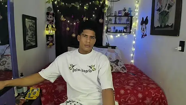 JUANBIGCOCK21CM online show from 12-21-25, 04:19