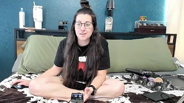 Sammie Ray online show from 04-08-26, 02:51