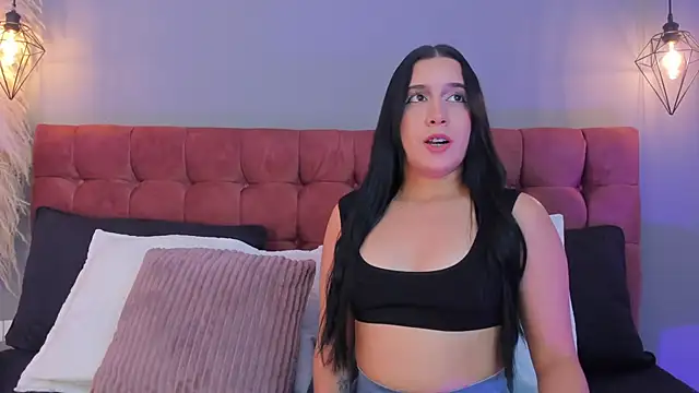 Snapshot of Amy_Leah chatting on 11-13-25, 07:51 Amy Leah online show from 11-13-25, 07:51