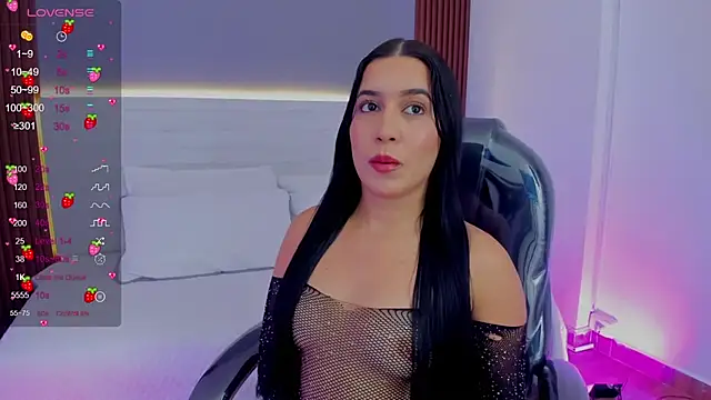 Snapshot of Amy_Leah chatting on 12-04-25, 07:13 Amy Leah online show from 12-04-25, 07:13