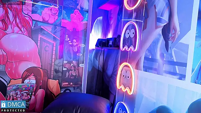 sofia sstonee  online show from 12-15-25, 11:05