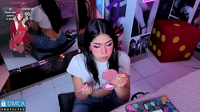 sofia sstonee  online show from 11-28-25, 12:27