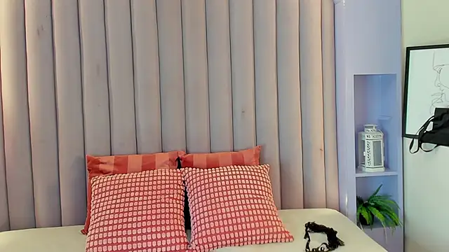 NicoletCherry   online show from 01-07-26, 07:52