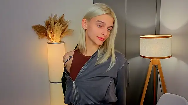 AdameShoyer online show from 11-20-25, 08:20