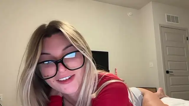 RosieCheeks  online show from 12-16-25, 11:53