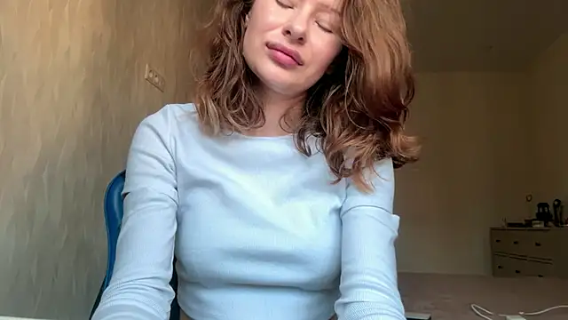 Snapshot of VikiraAmstrong chatting on 11-08-25, 09:35 VikiraAmstrong online show from 11-08-25, 09:35