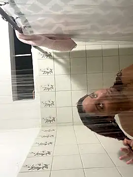 Nicolitalalinda online show from 01-10-26, 04:19