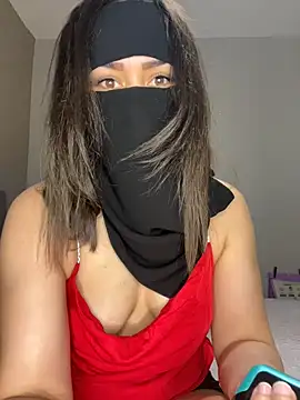 dinaaarich11 online show from 04-03-26, 02:12