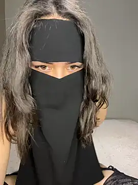 dinaaarich11 online show from 03-28-26, 09:05